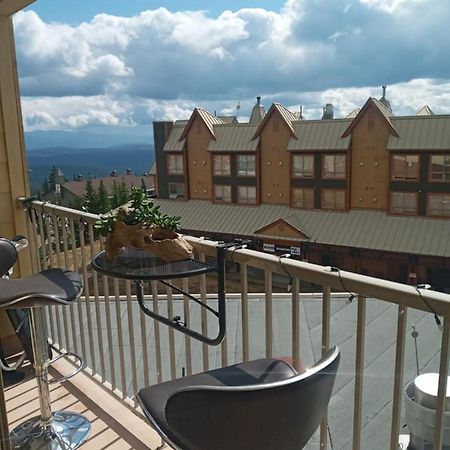 Big White Village center 2 Bedroom Buitenkant foto