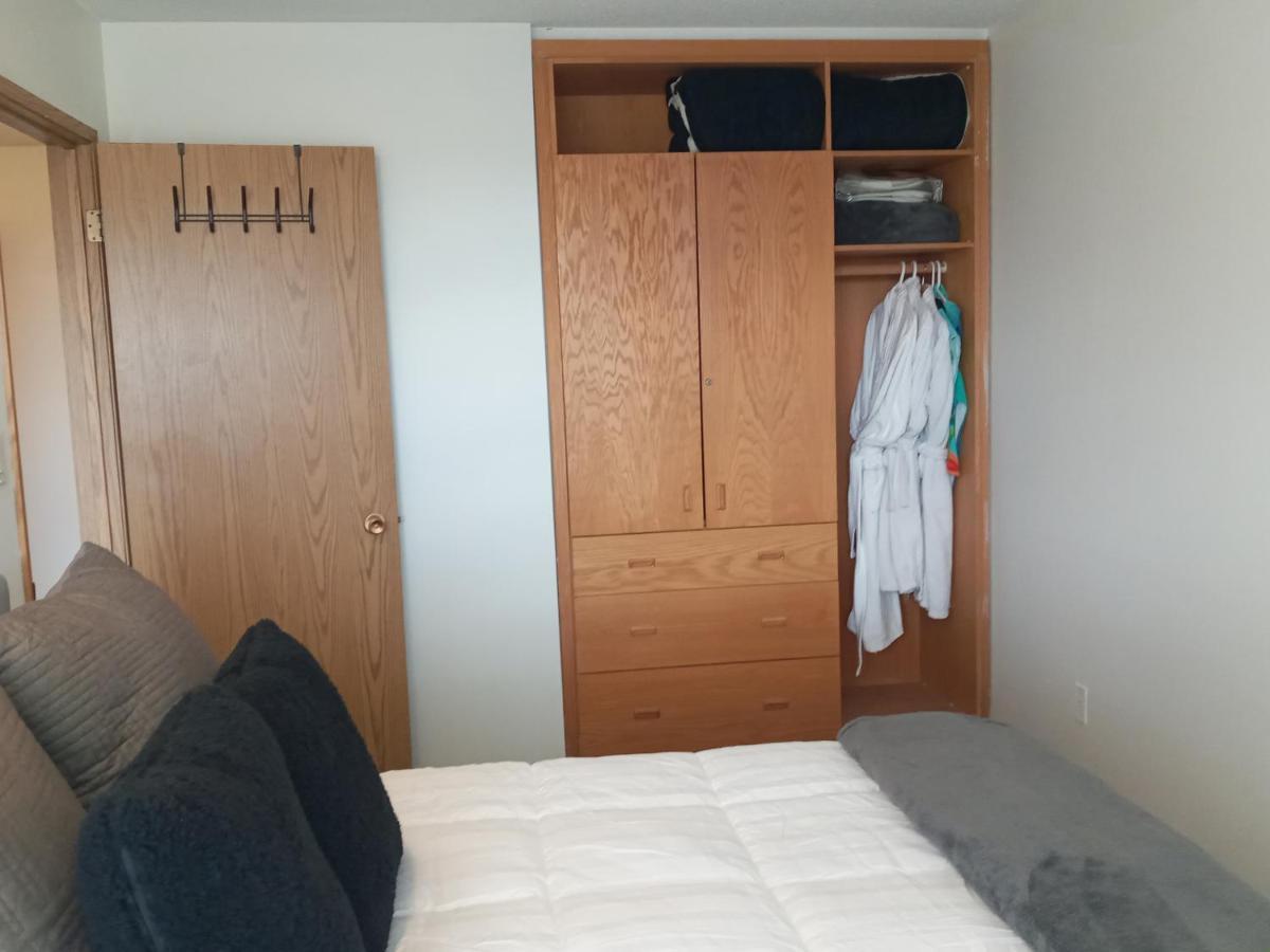 Big White Village center 2 Bedroom Buitenkant foto